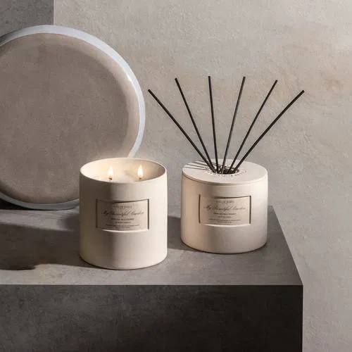 Аромасвічка Atelier Rebul Fresh Cut Fig Coconut Scented Candle 650g 00548 фото